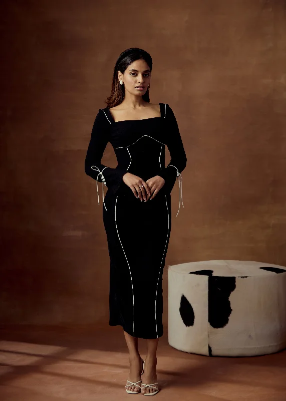Major Savings Elvira Black Contrast Piping Maxi Dress