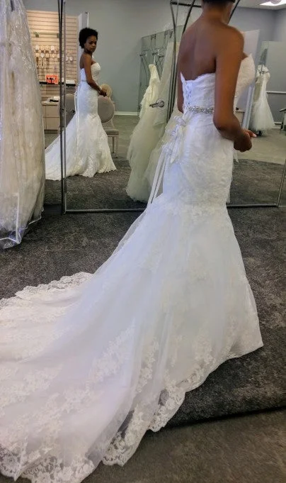 Sneak Peek Sale David's Bridal David's Bridal Jewel Lace Wedding Dress With Sweet