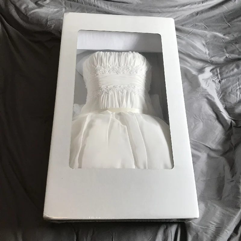 Closeout David's Bridal Chiffon Wedding Dress with Beaded Lace Waist DAVID