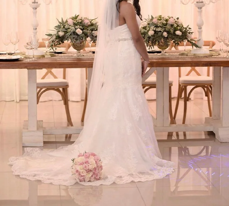 Steals and Deals David's Bridal DAVID'S BRIDAL V3680 WEDDING DRESS