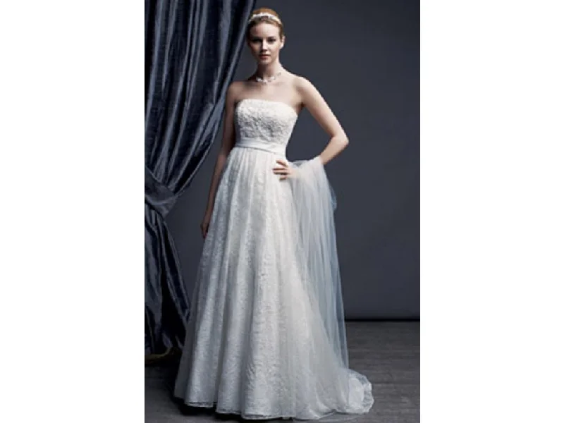 Act Now Oleg Cassini cv273