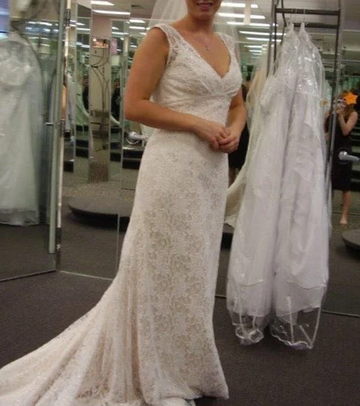 Online Only David's Bridal David's Bridal All over Lace Champagne