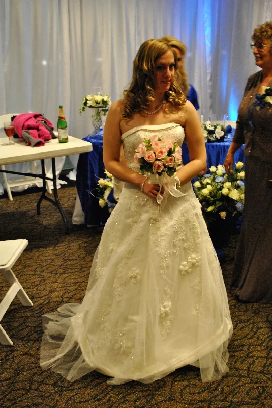 Special Discount David's Bridal CWG345IVORY
