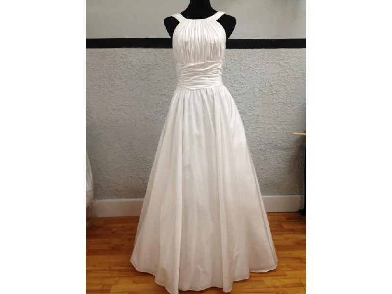 Online Only David's Bridal David's Bridal Taffeta Jewel Neck Ball Gown With S