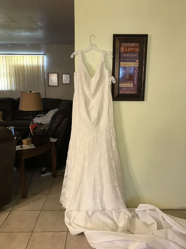 Final Clearance David's Bridal Class 12330024