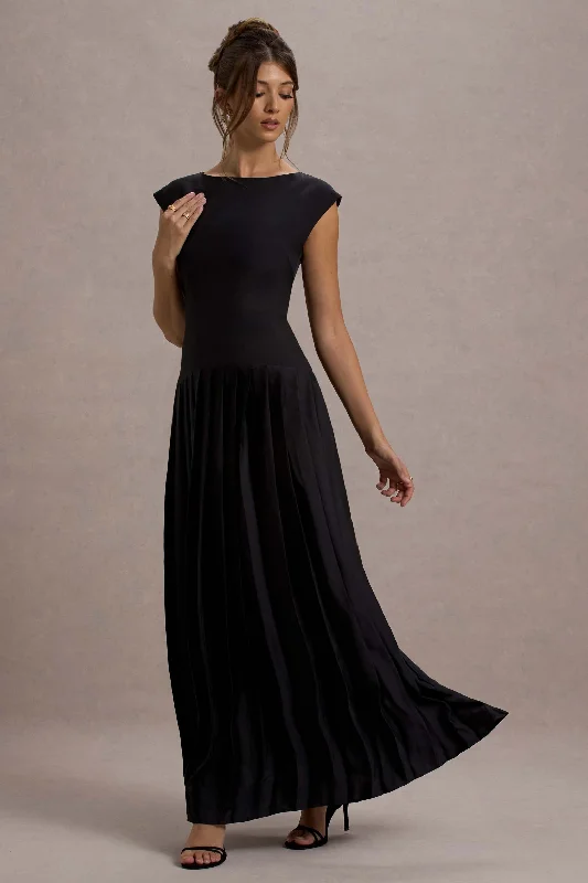 Best Seller Arna | Black Boat-Neck Pleated Maxi Dress